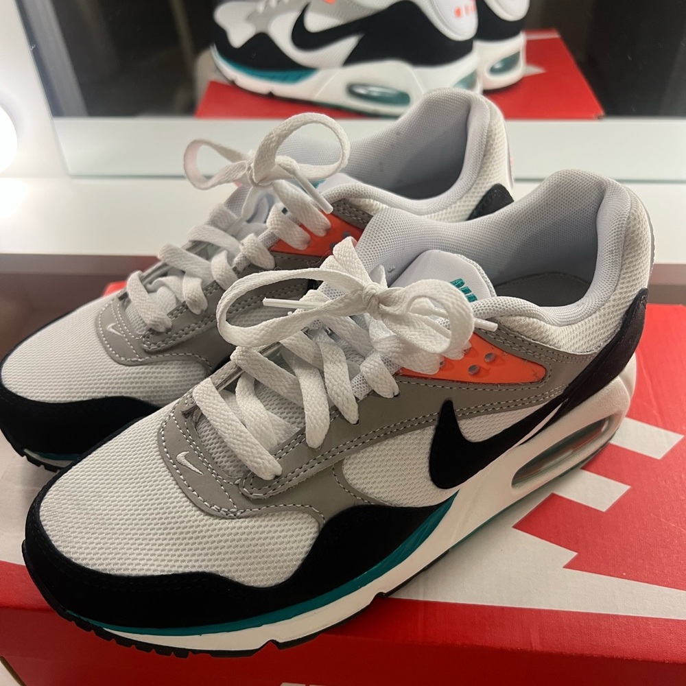 Nike Air Max Correlate